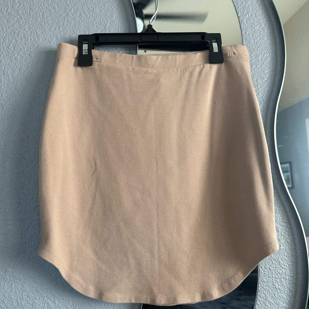Forever 21 Cream Mini Skirt